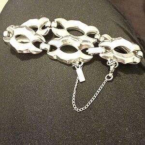 Vintage Monet silver tone bracelet